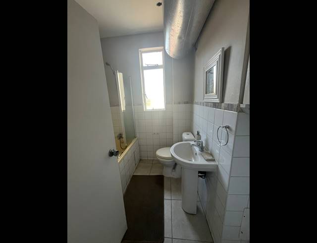 1 BEDROOM APARTMENT RENTED IN ESSENWOOD